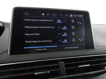 Peugeot 5008 II Crossover 1.5 BlueHDI 130KM 2019 Peugeot 5008 automat jasna tapicerka półskóry, zdjęcie 25