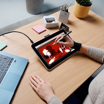 Tablet graficzny LCD Wacom One 12 DTC121 11,6 cala