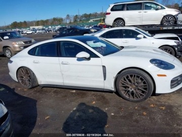 Porsche Panamera II Liftback Facelifting 2.9 330KM 2022 Porsche Panamera 2022 44 PLATINUM EDITION 2.9 Benzyna 330KM, zdjęcie 8