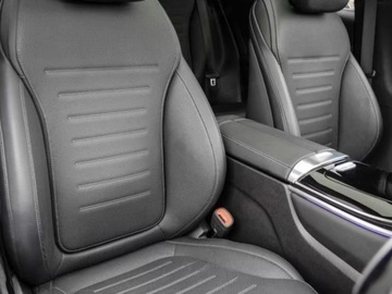 Mercedes GLC C254/X254 Coupe 2.0 200 204KM 2025 MERCEDES-BENZ GLC 200 4-Matic AMG Line 2.0 (204KM) 2025, zdjęcie 8