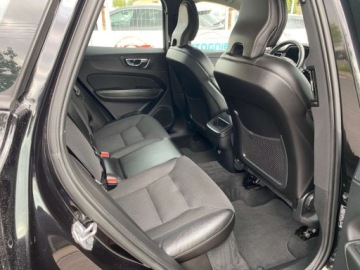 Volvo XC60 II Crossover D3 150KM 2018 Volvo XC 60 LEDY NAWIGACJA PARKTRONIC ASYSTEN PASA GRZANE FOTELE POLSKORY, zdjęcie 6