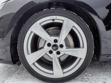 Audi A4 B9 Avant Facelifting 2.0 40 TFSI 204KM 2023 Audi A4 Avant Audi A4 Avant B9 40 TFSI 204km S tronic quattro 2.0 Benzyna, zdjęcie 27