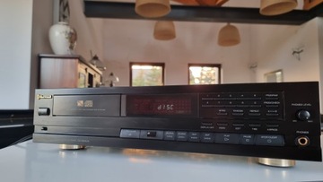 Компактный проигрыватель компакт-дисков Sherwood CD 5010R