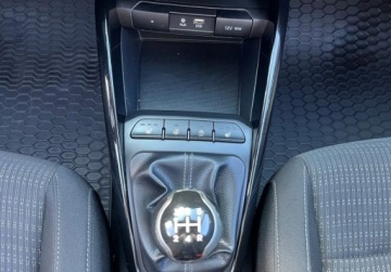Kia Stonic I Crossover 1.2 DOHC 84KM 2017 Kia Stonic nawigacja, kamera 1.2 Benzyna 84KM, zdjęcie 20