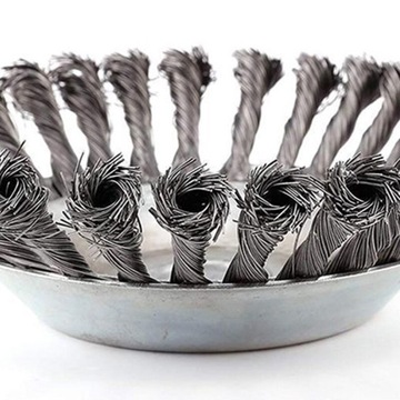 ИНСТРУМЕНТ ДЛЯ УДАЛЕНИЯ ОРОРЯНИКОВ КОЛЕСНОГО ДИСКА