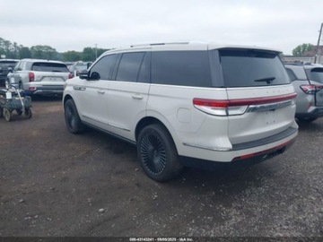 Lincoln Navigator III 2022 Lincoln Navigator Reserve 2022 3.5 Benzyna 440KM, zdjęcie 3