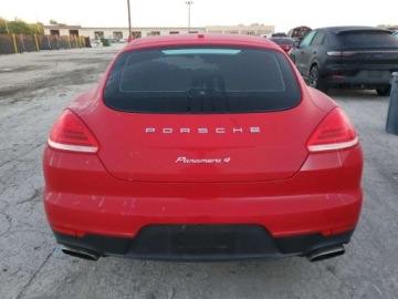 Porsche Panamera I Limuzyna Facelifting 3.6 310KM 2015 Porsche Panamera 2015 r., 3,6L PANAMERA 2 3.6 Benzyna 310KM, zdjęcie 4