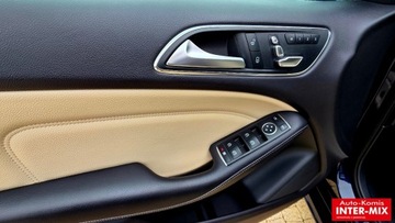 Mercedes Klasa B W246 Sports Tourer Facelifting 2.0 250 211KM 2018 Mercedes-Benz Klasa B OKAZJA Mercedes-Benz B 250 4 MATIC 2.0 Benzyna, zdjęcie 16