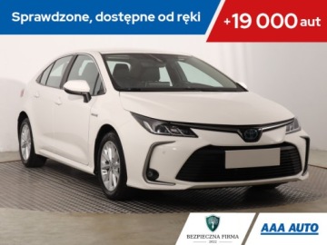 Toyota Corolla XII Sedan 1.8 Hybrid 122KM 2021 Toyota Corolla 1.8 Hybrid, Salon Polska