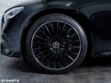 Mercedes Klasa E W214 2025 Mercedes-Benz Klasa E Mercedes-Benz Klasa E 220 d 4-Matic AMG 2.0 Diesel, zdjęcie 8