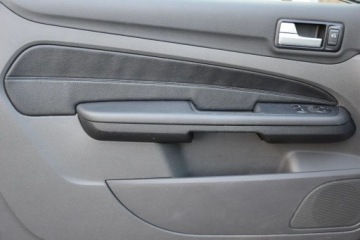 Ford Focus II Hatchback 5d 1.6 Duratec 100KM 2006 Ford Focus FORD FOCUS 1.6 101KM AUTOMAT SONY Skory Klimatronik Szyberdach, zdjęcie 17