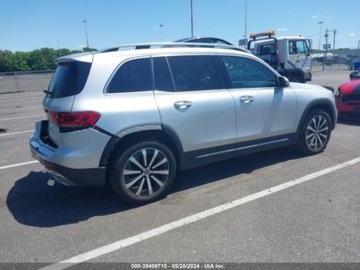 Mercedes GLB 2022 Mercedes-Benz GLB 2022 Mercedes-Benz GLB GLB 250 4MATIC SUV 2.0 Benzyna, zdjęcie 3