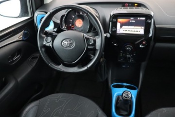 Toyota Aygo II Hatchback 3d Facelifting 1.0 VVT-i 72KM 2018 Toyota Aygo 1.0 VVT-i, Salon Polska, Skóra, Klima, zdjęcie 6