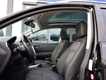 Nissan Qashqai I Crossover Facelifting  1.6 117KM 2012 Nissan Qashqai2 1.6 benzyna 117 KM Panorama 7mio osobowy Nawigacja Alufelg, zdjęcie 4