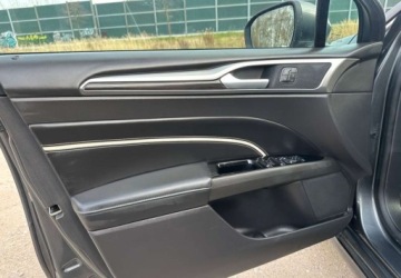 Ford Mondeo V Kombi Facelifting 2.0 EcoBlue 190KM 2019 Ford Mondeo Ford Mondeo 2.0 EcoBlue Vignale AWD 2.0 Diesel 190KM, zdjęcie 17