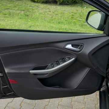 Ford Focus III Kombi 1.0 EcoBoost 125KM 2013 Ford Focus 1.0 EcoBoost Titanium, zdjęcie 19