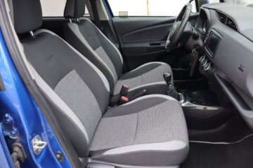 Toyota Yaris III Hatchback 5d Facelifting 2017 1.5 Dual VVT-iE 111KM 2020 Toyota Yaris 1.5 Dual VVT-i, Salon Polska, zdjęcie 8