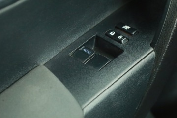 Toyota Corolla XI Sedan Facelifting 1,33 Dual VVT-i 99KM 2017 Toyota Corolla 1.3 Dual VVT-i, Salon Polska, zdjęcie 11