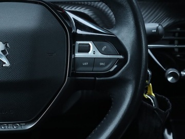 Peugeot 208 II Hatchback 1.2 PureTech 75KM 2020 Peugeot 208 1.2 PureTech, Salon Polska, zdjęcie 17