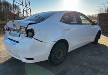 Toyota Corolla XI Sedan 1.4 D-4D 90KM 2015 Toyota Corolla TOYOTA COROLLA 1.4 D4D 1.4 Diesel 90KM, zdjęcie 7