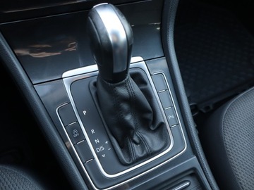 Volkswagen Golf VIII Variant 1.5 eTSI 150KM 2020 VW Golf 1.5 TSI, Salon Polska, Automat, VAT 23%, zdjęcie 11