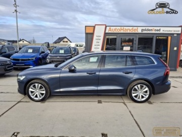 Volvo V60 II  Kombi 2.0 D3 150KM 2019 Volvo V60 2,0 d 150 KM automat navi alu el. klapa hak oplacony 2.0 Diesel, zdjęcie 8