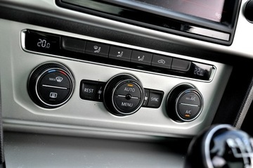 Volkswagen Passat B8 Variant 1.6 TDI BlueMotion SCR 120KM 2016 Volkswagen Passat 1.6TDI 120KM Virtual Full Led, zdjęcie 19