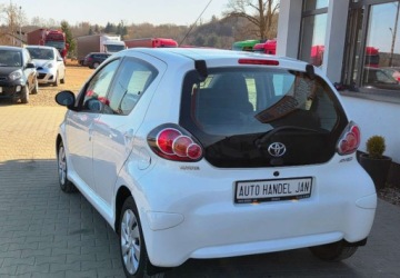 Toyota Aygo I Hatchback 5d Facelifting 1.0 VVT-i 68KM 2012 Toyota Aygo 1,0 Klima 68 km Benzyna 68KM, zdjęcie 3