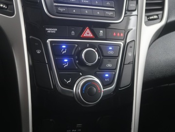 Hyundai i30 II Wagon 1.6 CRDi 110KM 2015 Hyundai i30 1.6 CRDi, Salon Polska, Klima, zdjęcie 16