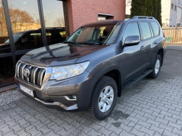 Toyota Land Cruiser VII Terenowy 5d 2.8 D-4D 204KM 2022 Toyota Land Cruiser 2.8 diesel 204 KM automat salon Polska I wlascicie