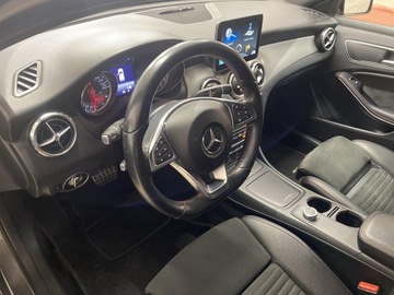 Mercedes GLA I Off-roader 1.6 200 156KM 2016 Mercedes-Benz GLA 200 Mercedes-Benz GLA 200, Benzy, zdjęcie 9