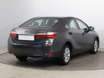 Toyota Corolla XI Sedan 1.6 Valvematic 132KM 2016 Toyota Corolla 1.6 Valvematic, Salon Polska, zdjęcie 4