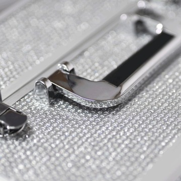 КОСМЕТИЧЕСКИЙ ЧЕХОЛ ДЛЯ ЛАКОВ ДЛЯ НОГТЕЙ, ЛАМПА с отделениями, СЕРЕБРЯНЫЙ цирконий