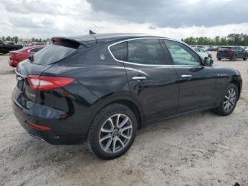 Maserati Levante 3.0 V6 GDI 350KM 2021 Maserati Levante 2021 MASERATI LEVANTE S 3.0 Benzyna 350KM, zdjęcie 3