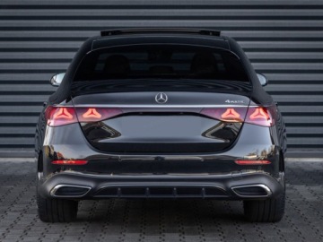 Mercedes Klasa E W214 Sedan 2.0 220d 197KM 2026 E Klasa 220 d 4-Matic AMG 2.0 (197KM) 2026, zdjęcie 4