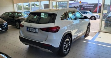 Mercedes GLA II Off-roader Facelifting 1.3 200 163KM 2025 Mercedes-Benz GLA Salon Polska jak nowy 1.3 Benzyna 163KM, zdjęcie 4