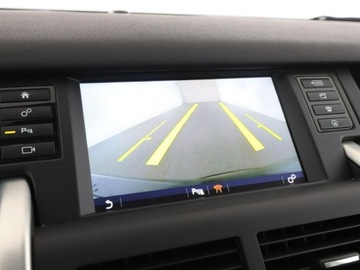 Land Rover Discovery Sport SUV 2.0 eD4 150KM 2018 Land Rover Discovery Sport 2.0d Sport Pure, zdjęcie 23