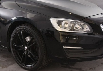 Volvo V60 I Kombi Facelifting 2.0 D2 DRIVE-E 120KM 2015 Volvo V60 D2 Drive-E Kinetic 2.0 Diesel 120KM, zdjęcie 13