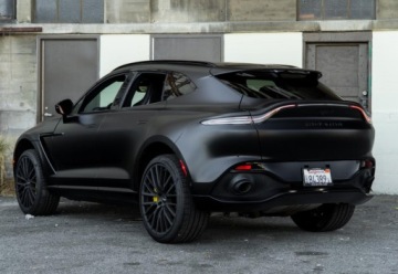 Aston Martin DBX 2022 Aston Martin DBX 2022 4.0l 4.0 Benzyna 542KM, zdjęcie 1