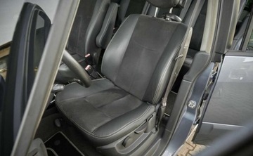 Renault Espace IV 2013 Renault Grand Espace Renault Grand Espace 2.0 dCi FAP Initiale 2.0 Diesel, zdjęcie 17