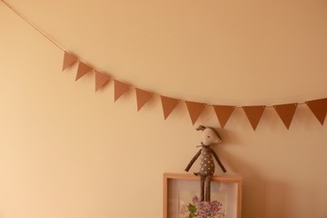 Гирлянда из бумаги миди бежевого цвета, бежевого цвета