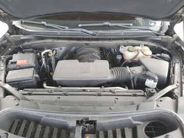 Chevrolet Suburban GMT900 2023 Chevrolet Suburban K1500 Premier 2023 5.3l 5.3 Benzyna 355KM, zdjęcie 7