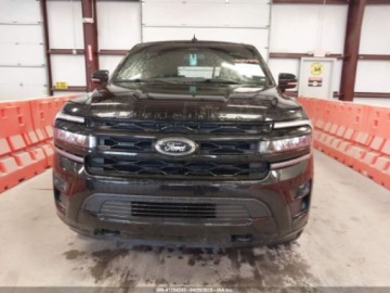 Ford Expedition III 2023 Ford Expedition Limited Max 2023 3.5 Benzyna 400KM, zdjęcie 8