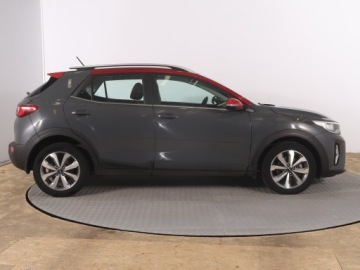 Kia Stonic I Crossover Facelifting 1.0 T-GDI 100KM 2022 Kia Stonic 1.0 T-GDI, Serwis ASO, VAT 23%, Klima, zdjęcie 5