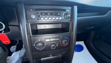 Peugeot 207 Hatchback 5d 1.4 75KM 2010 Peugeot 207 Raty 1.4 8V benz 75KM Starsza jednostka bez awaryjna KLIMA GW, zdjęcie 31