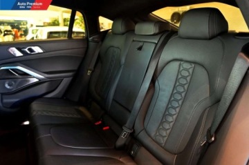 BMW Seria 6 G32 2021 BMW X6M xDrive600KMPakiet M SportDriving AssistantBMW Live Professional, zdjęcie 18