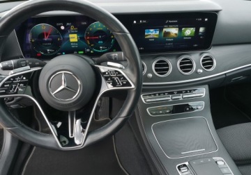 Mercedes Klasa E W214 2023 Mercedes E300e 320psi Panorama ACC hak Drive Pilot Blis Night Webasto Perła, zdjęcie 18