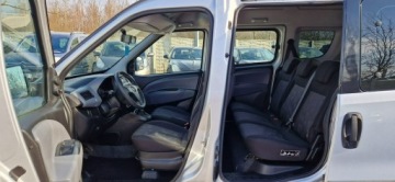 Opel Combo D Tour 1.6 CDTI 105KM 2014 Opel Combo Tour 1.6 CDTI, zdjęcie 32