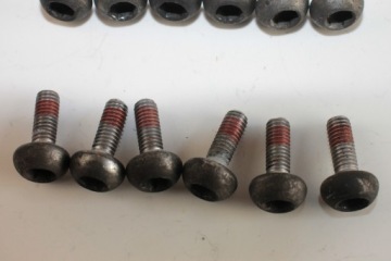 HONDA XL 1000 VARADERO 98-02 БОЛТЫ ПЕРЕДНИХ ТОРМОЗНЫХ ДИСКОВ