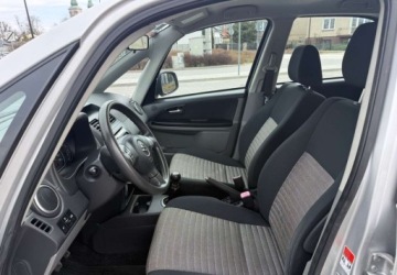Suzuki SX4 I Hatchback 1.6 i 16V VVT 107KM 2009 Suzuki SX4 Suzuki SX4 1.6 VVT 4x4 Club 1.6 Benzyna 107KM, zdjęcie 6